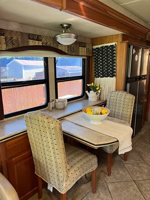 2008 MANDALAY COACH 43A photo 29