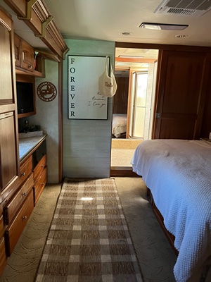 2008 MANDALAY COACH 43A photo 21