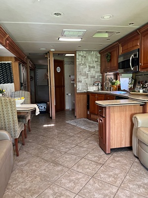 2008 MANDALAY COACH 43A photo 31