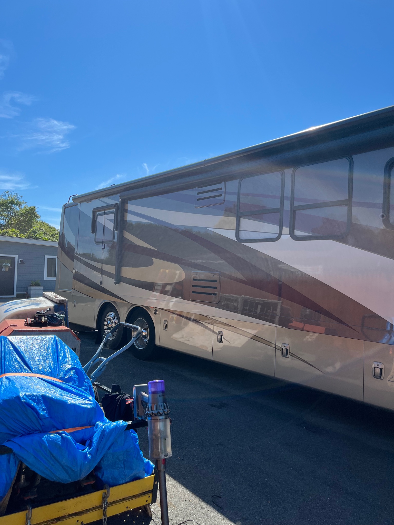2008 MANDALAY COACH 43A exterior