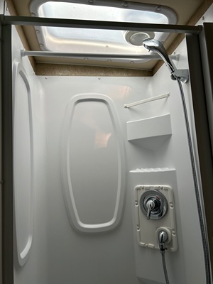 2017 WINNEBAGO VIEW photo 18