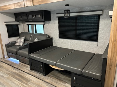 2023 COACHMEN FREEDOM EXPRESS photo 11