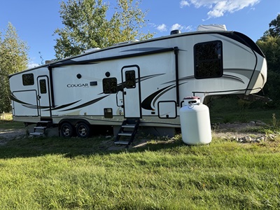 Used 2022 Keystone Cougar Half-ton 32BHS