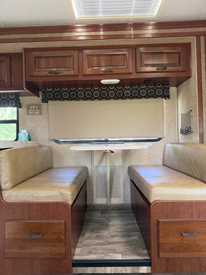 2017 FOREST RIVER SUNSEEKER photo 7