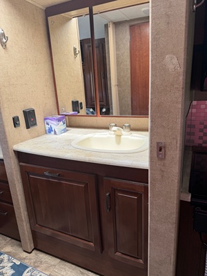 2017 FOREST RIVER SUNSEEKER photo 17