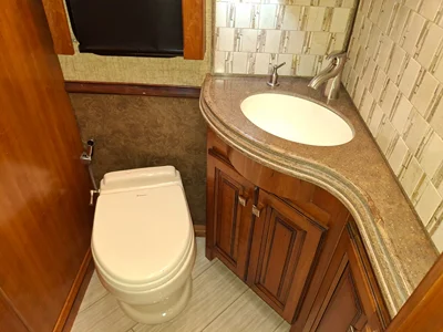 2015 TIFFIN MOTORHOMES ALLEGRO BUS photo 49