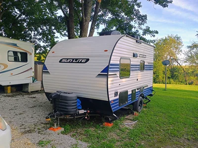 Used 2025 Sunset Park Rv Sun-lite 16BH