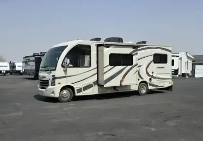 2017 THOR MOTOR COACH VEGAS photo 4