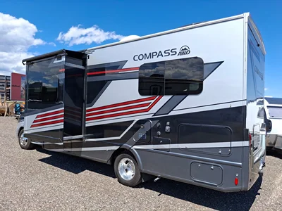 2024 THOR MOTOR COACH COMPASS AWD photo 3
