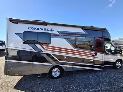 2024 THOR MOTOR COACH COMPASS AWD photo 5