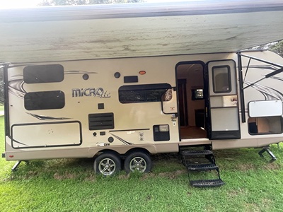 2018 FOREST RIVER FLAGSTAFF MICRO LITE photo 4