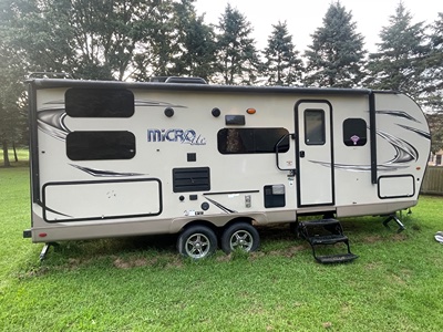 Used 2018 Forest River Flagstaff Micro Lite 25BRDS