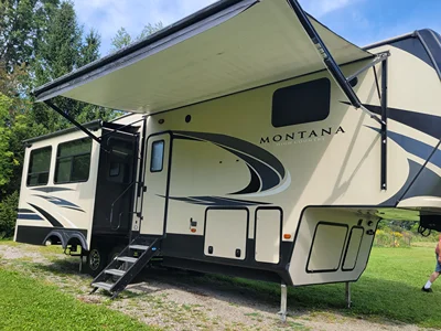 Used 2020 Keystone Montana High Country 295RL
