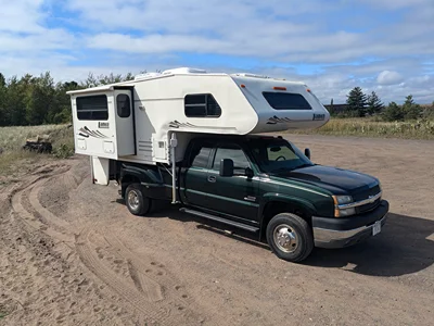 Used 2003 Lance 1071