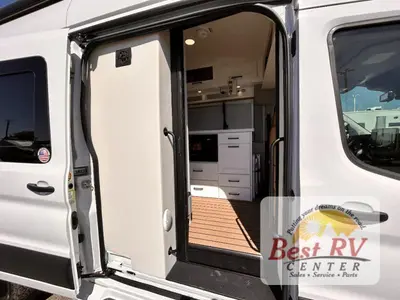 2027 Coachmen Beyond photo 11