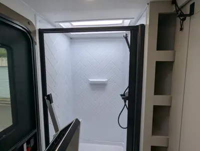 2027 Alliance RV Delta photo 33