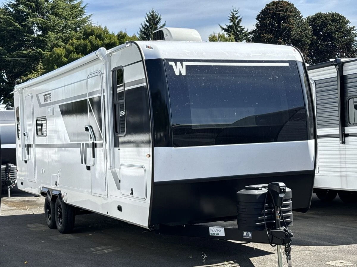2027 Winnebago Thrive exterior