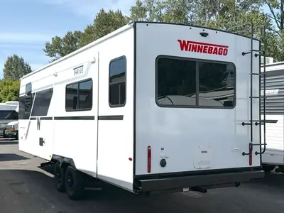 2027 Winnebago Thrive photo 7
