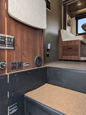 2018 FOREST RIVER SUNSEEKER photo 21