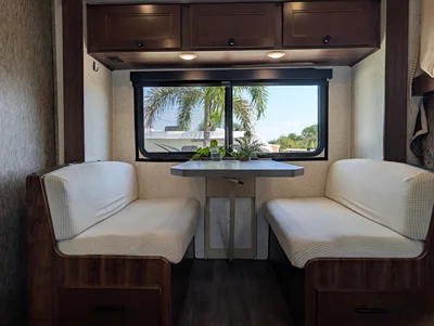 2018 FOREST RIVER SUNSEEKER photo 8