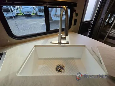 2022 Coachmen Catalina Legacy photo 23