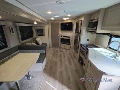 2022 Coachmen Catalina Legacy photo 17