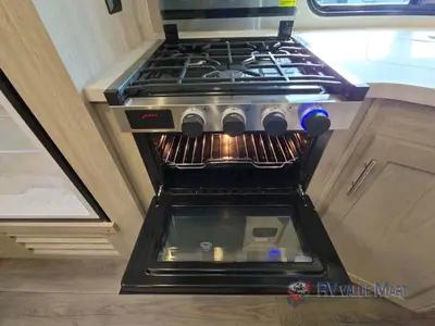2022 Coachmen Catalina Legacy photo 21