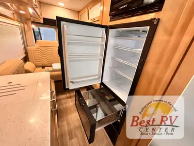2027 Coachmen Beyond photo 27
