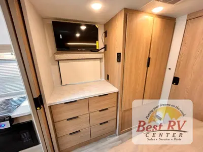 2027 Thor Motor Coach Gemini AWD photo 39