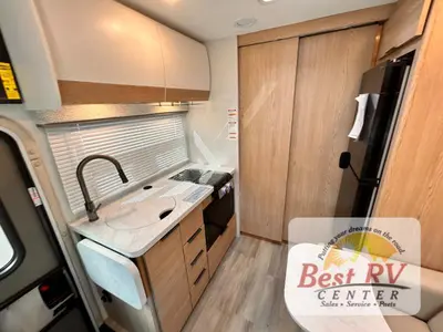 2027 Thor Motor Coach Gemini AWD photo 21