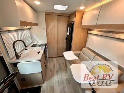 2027 Thor Motor Coach Gemini AWD photo 11