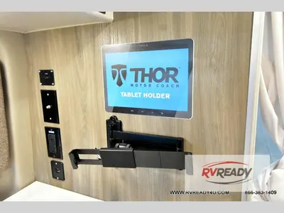 2022 Thor Motor Coach Rize photo 32