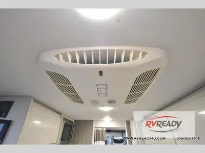 2022 Thor Motor Coach Rize photo 14