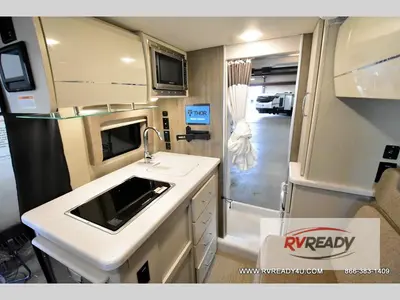 2022 Thor Motor Coach Rize photo 7