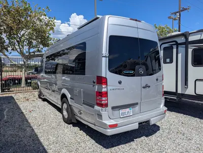 2017 Airstream Interstate Grand Tour EXT photo 4