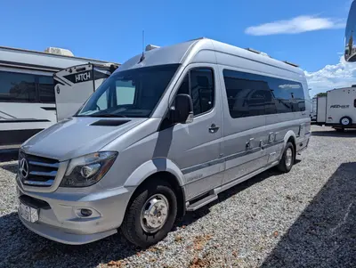 2017 Airstream Interstate Grand Tour EXT photo 3