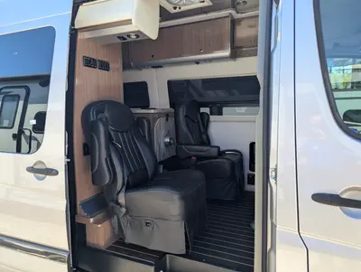 2017 Airstream Interstate Grand Tour EXT photo 8
