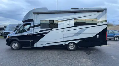 2026 Tiffin Motorhomes Wayfarer photo 10