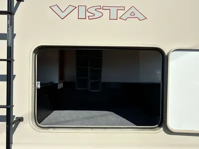 2018 Winnebago Vista photo 18