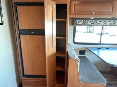 2018 Winnebago Vista photo 31