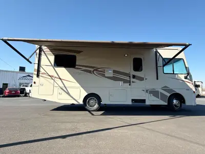 2018 Winnebago Vista photo 13