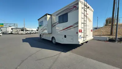 2018 Winnebago Vista photo 8