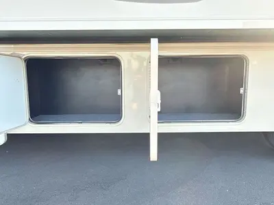 2018 Winnebago Vista photo 16