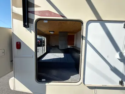 2018 Winnebago Vista photo 17