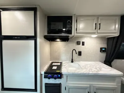 2023 Jayco Jay Flight SLX photo 38