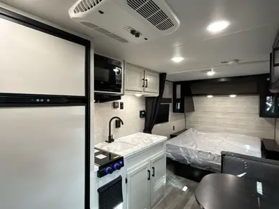 2023 Jayco Jay Flight SLX photo 22