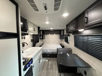 2023 Jayco Jay Flight SLX photo 34