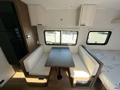 2027 Winnebago Access photo 13