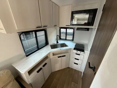 2027 Winnebago Access photo 31