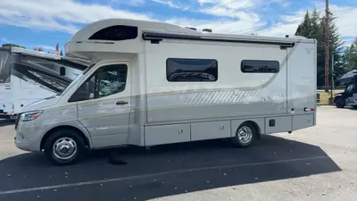 2027 Winnebago Navion photo 8